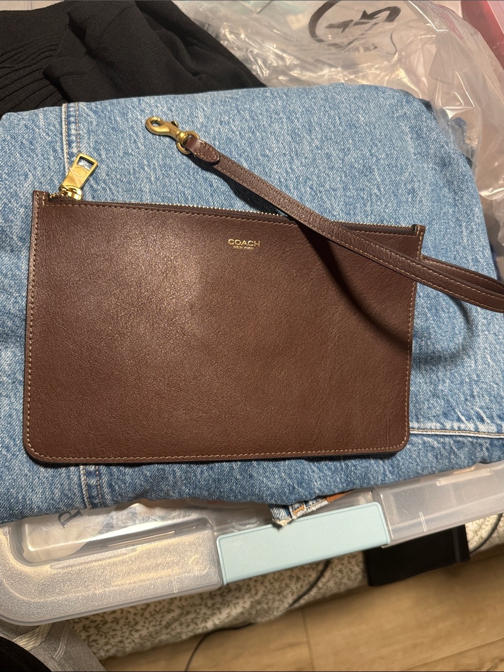 Coach Maple New York Zip Leather Pouch with Gold Hardware